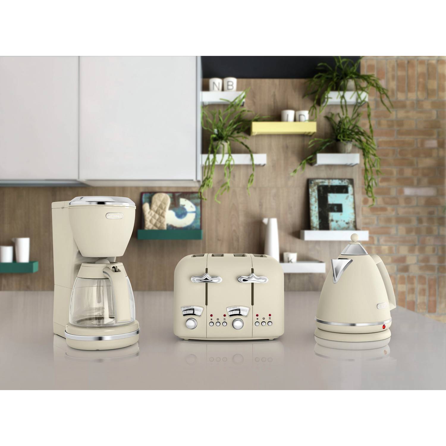 De'Longhi KBX3016.BG Argento Flora Kettle - Beige